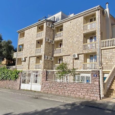 בודווה The Franeta Apartments Lux מראה חיצוני תמונה